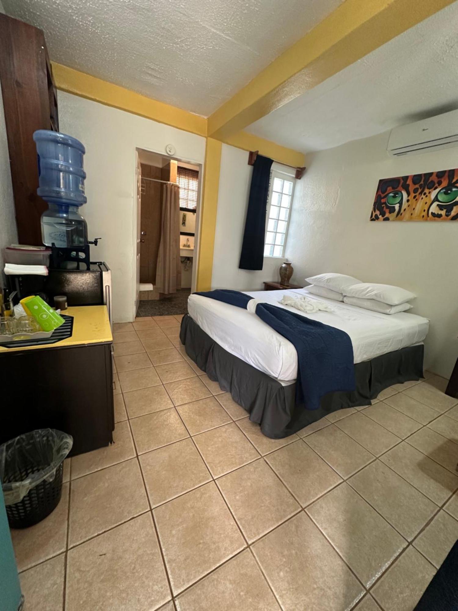 All Seasons Belize Hopkins Esterno foto